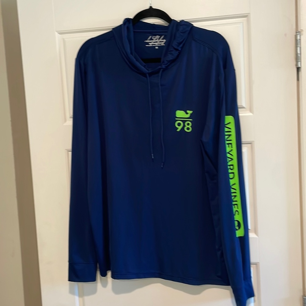 Vineyard Vines pullover